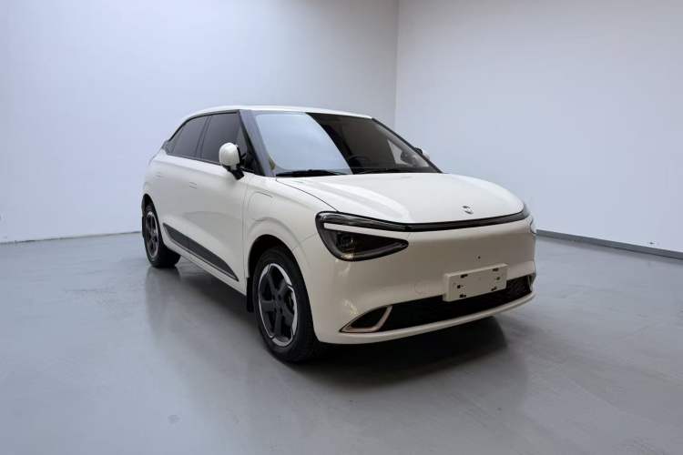 Used Dongfeng NAMMI 01 2024 430 Plus Smart+ Exterior 2
