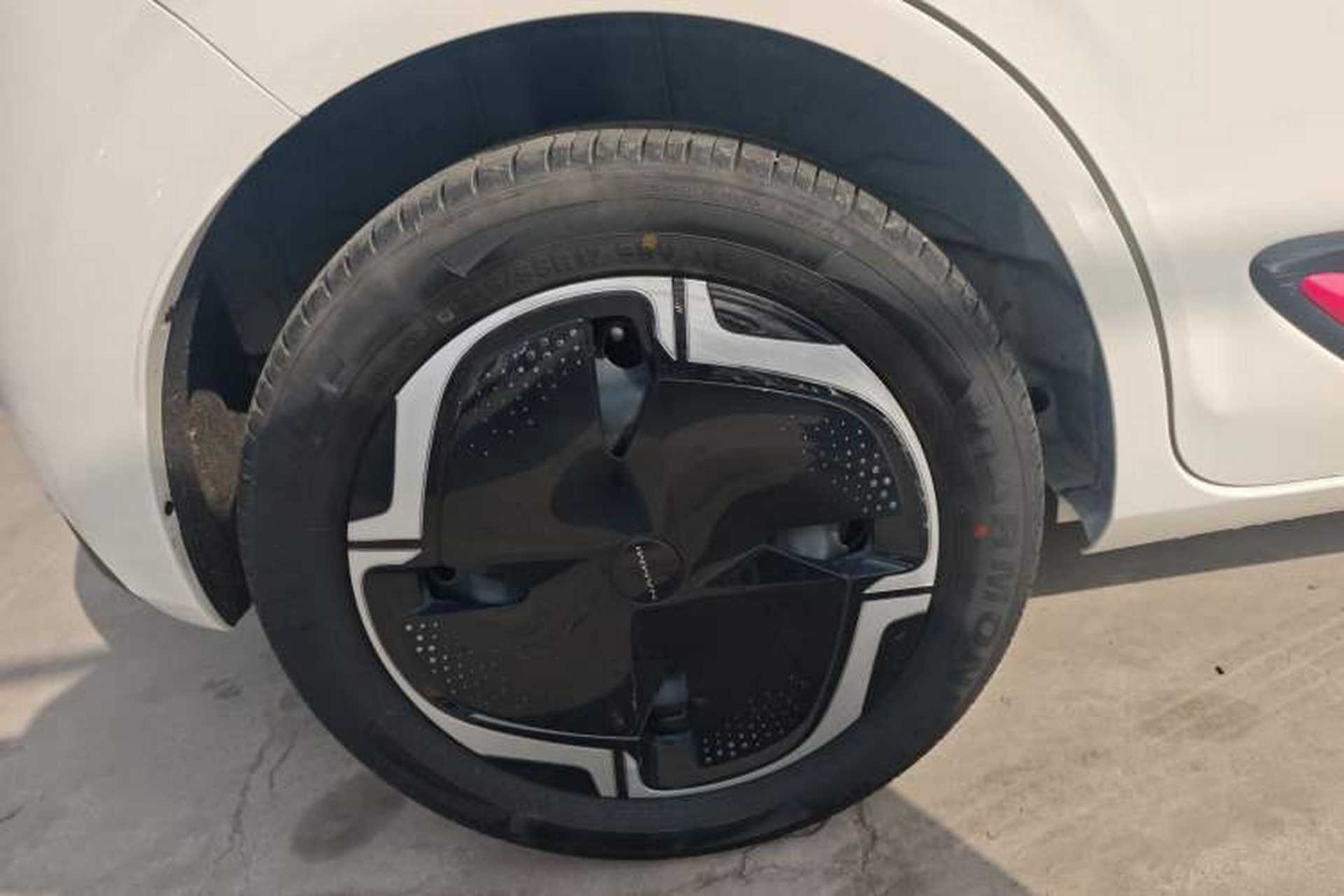 Used Dongfeng NAMMI 01 2024 New Edition 330 Plus Smart+ Exterior 3