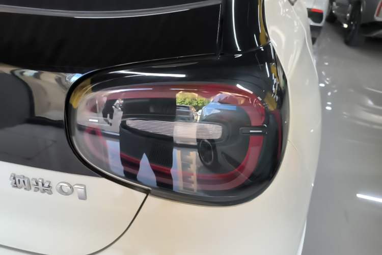 Used Dongfeng NAMMI 01 2024 430 Plus Smart+ Exterior 3