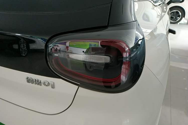Used Dongfeng NAMMI 01 2024 New Edition 430 Plus Smart+ Exterior 3