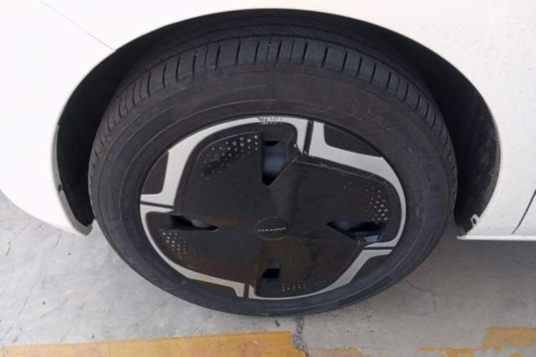 Used Dongfeng NAMMI 01 2024 New Edition 330 Plus Smart+ Exterior 4