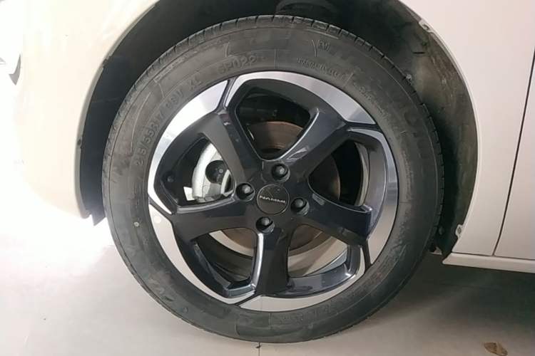 Used Dongfeng NAMMI 01 2024 New Edition 430 Plus Smart+ Exterior 4