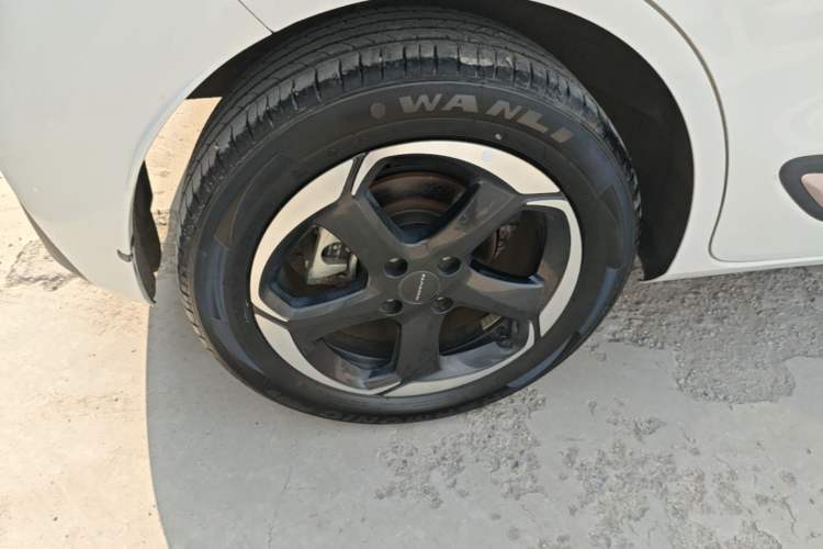 Used Dongfeng NAMMI 01 2024 430 Plus Smart+ Exterior 5