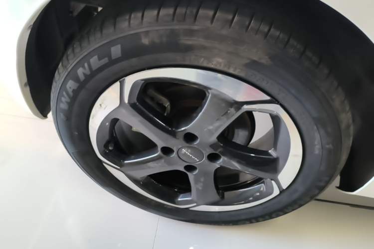 Used Dongfeng NAMMI 01 2024 430 Plus Smart+ Exterior 5
