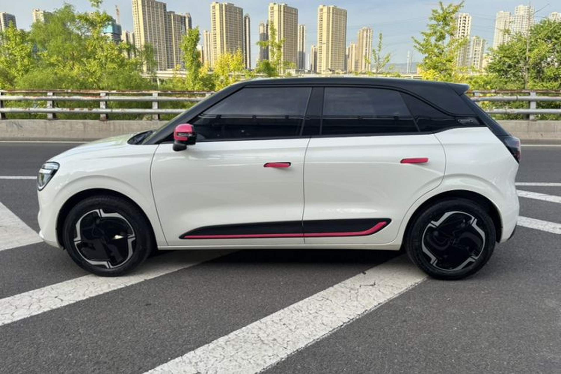 Used Dongfeng NAMMI 01 2024 New Edition 330 Plus Smart+ Exterior 7