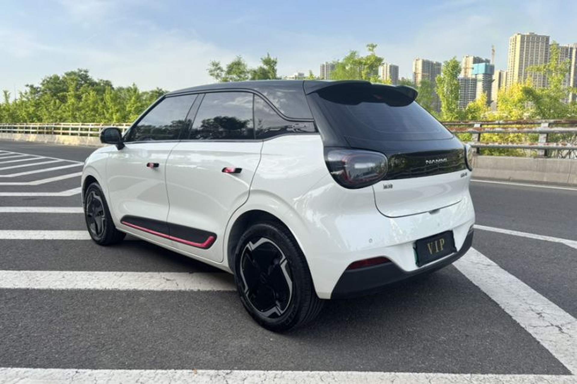 Used Dongfeng NAMMI 01 2024 New Edition 330 Plus Smart+ Exterior 8