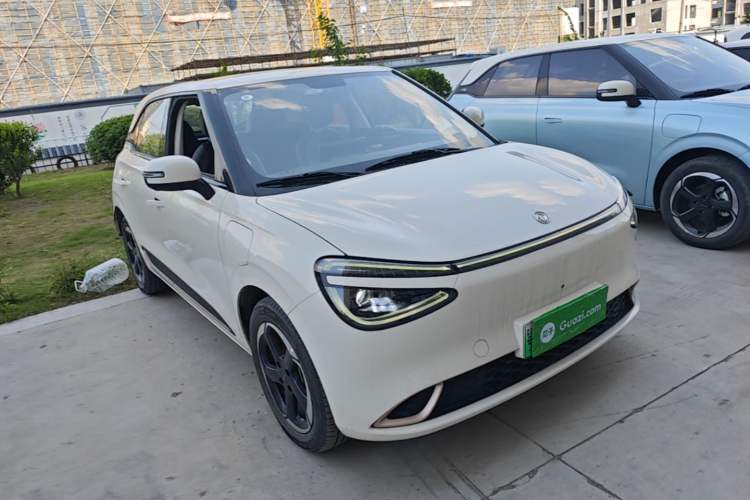 Used Dongfeng NAMMI 01 2024 430 Plus Smart+ Front Right 45 Deg