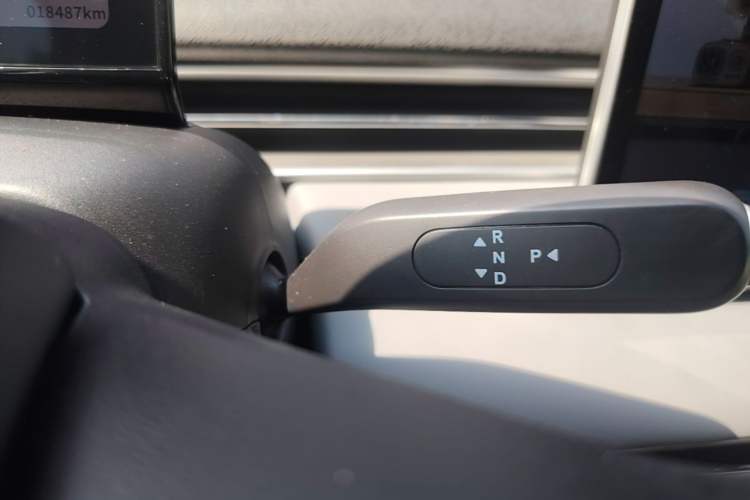 Used Dongfeng NAMMI 01 2024 330 Air Gear Lever