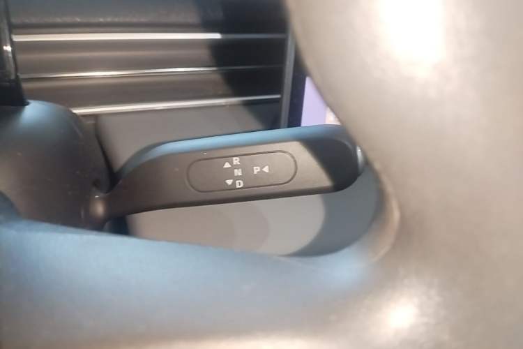 Used Dongfeng NAMMI 01 2024 New Edition 330 Air Gear Lever