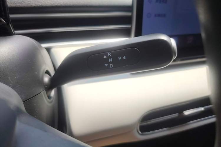 Used Dongfeng NAMMI 01 2024 330 Air Gear Lever