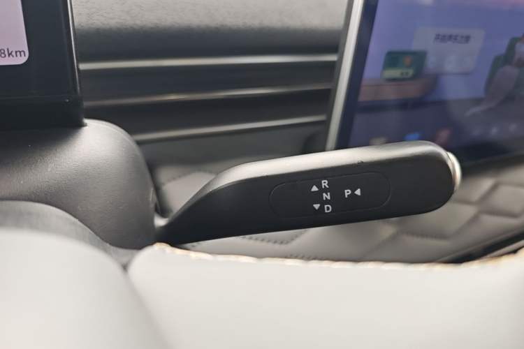 Used Dongfeng NAMMI 01 2024 330 Plus Gear Lever