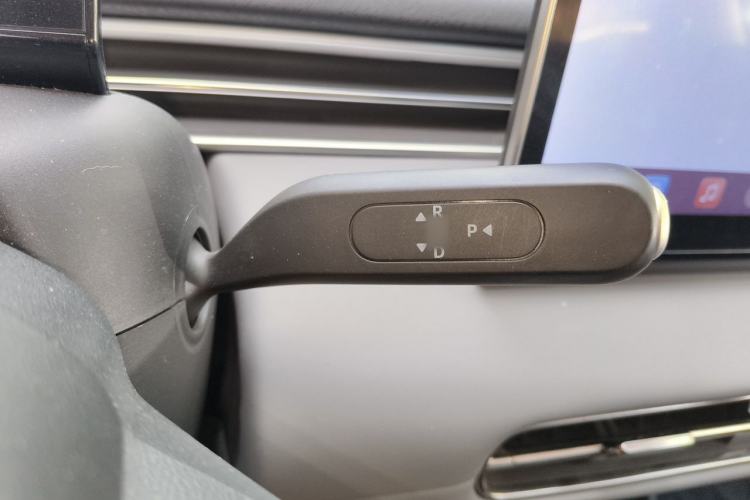 Used Dongfeng NAMMI 01 2024 New Edition 330 Air Gear Lever