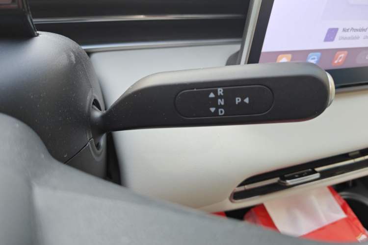 Used Dongfeng NAMMI 01 2024 New Edition 330 Air Gear Lever