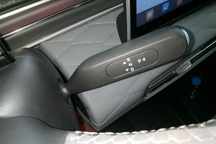 Used Dongfeng NAMMI 01 2024 New Edition 430 Plus Smart+ Gear Lever