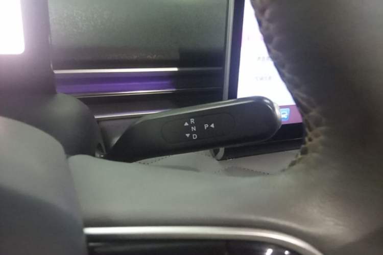 Used Dongfeng NAMMI 01 2024 New Edition 330 Plus Smart+ Gear Lever