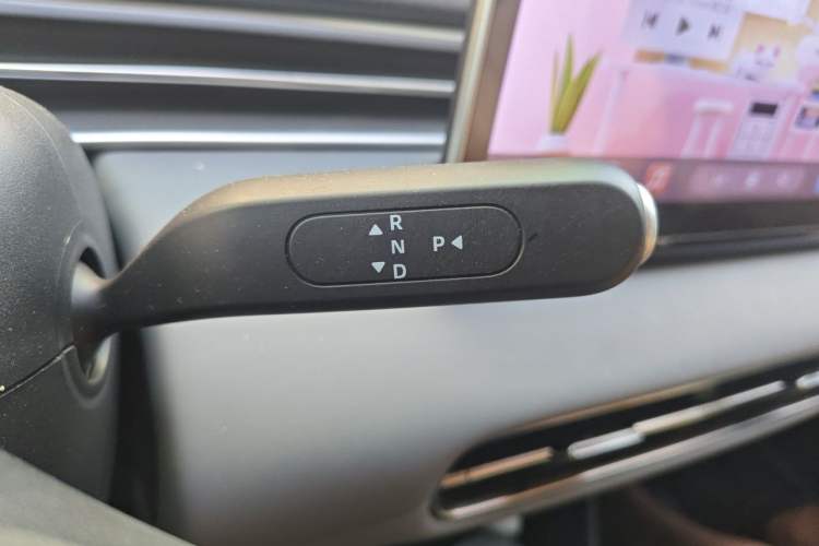 Used Dongfeng NAMMI 01 2024 New Edition 330 Air Gear Lever