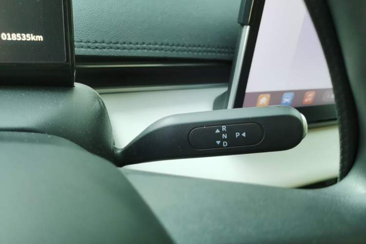 Used Dongfeng NAMMI 01 2024 New Edition 330 Air Gear Lever