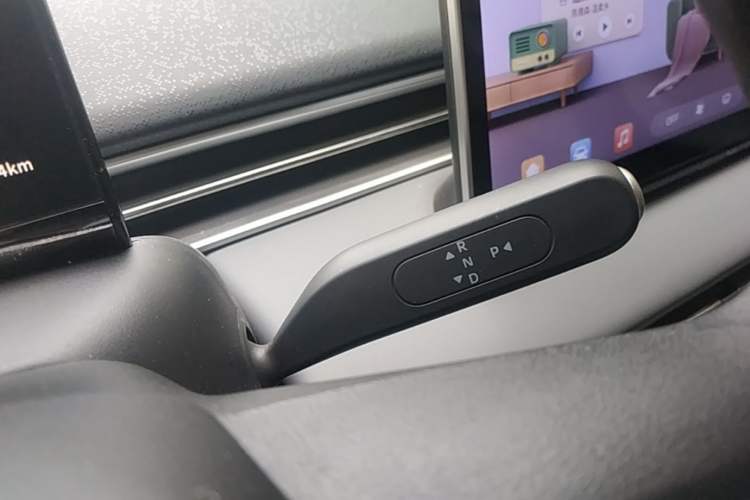 Used Dongfeng NAMMI 01 2024 New Edition 330 Air Gear Lever
