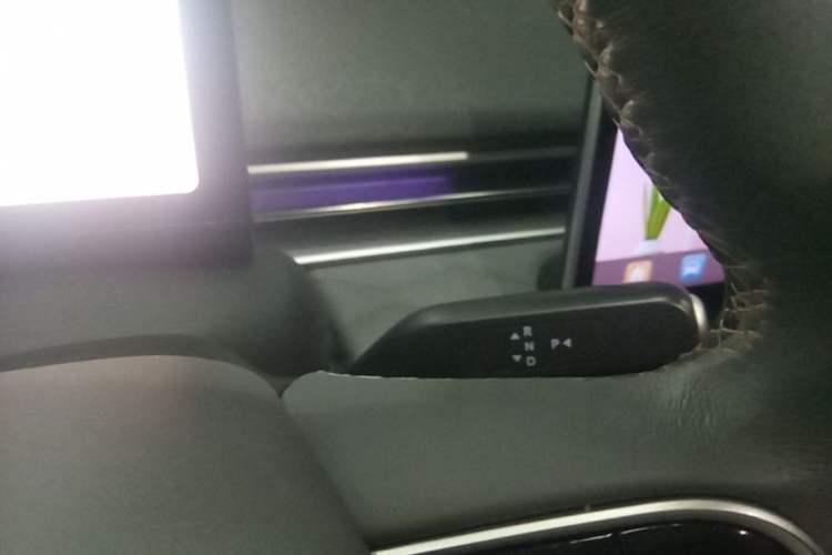 Used Dongfeng NAMMI 01 2024 New Edition 330 Plus Smart+ Gear Lever