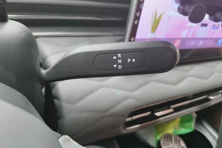 Used Dongfeng NAMMI 01 2024 430 Plus Smart+ Gear Lever