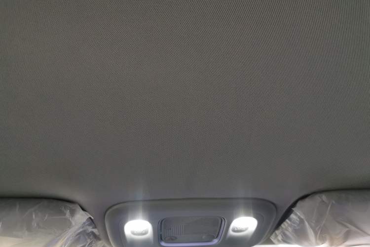 Used Dongfeng NAMMI 01 2024 New Edition 330 Air Headliner