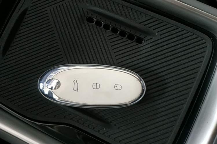 Used Dongfeng NAMMI 01 2024 New Edition 430 Plus Smart+ Interior 1