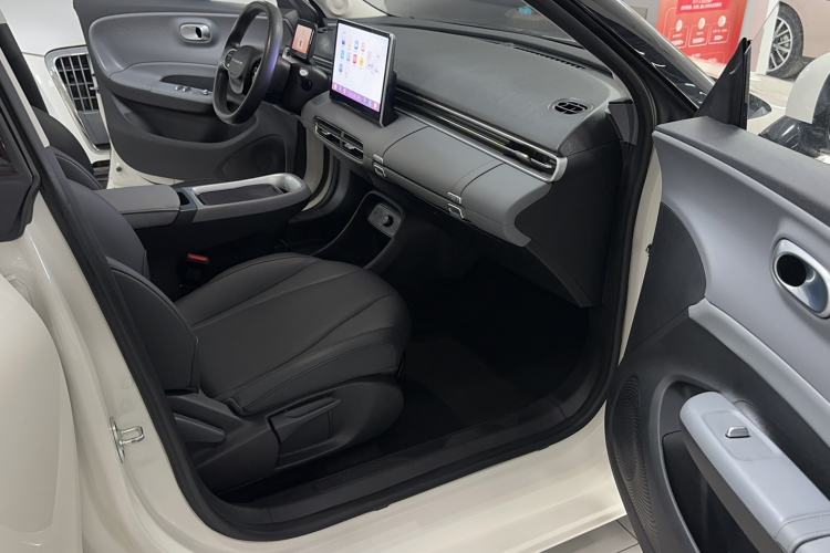 Used Dongfeng NAMMI 01 2024 New Edition 330 Air Interior 1