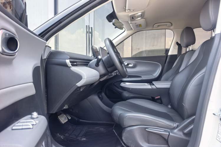 Used Dongfeng NAMMI 01 2024 New Edition 330 Air Interior 1