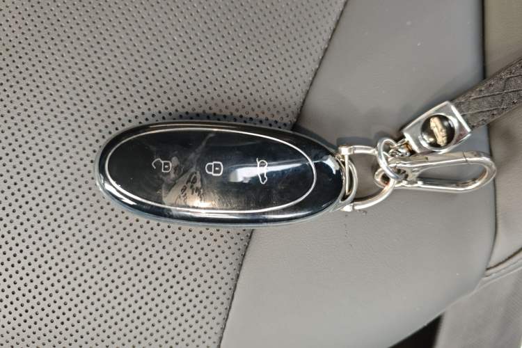 Used Dongfeng NAMMI 01 2024 New Edition 330 Air Interior 1
