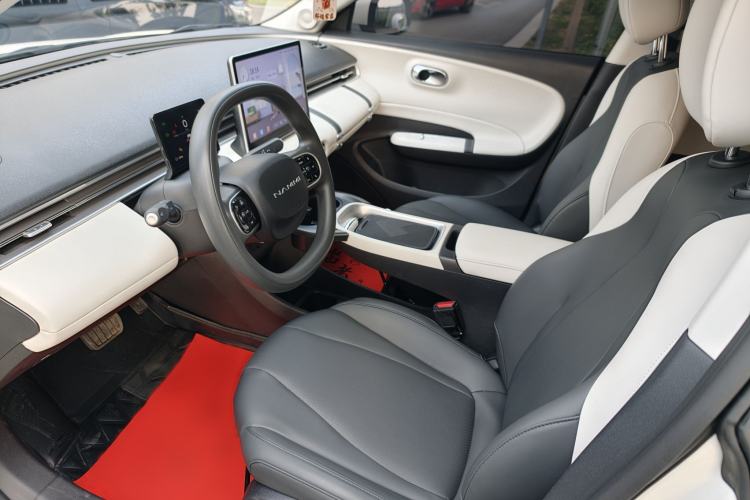 Used Dongfeng NAMMI 01 2024 New Edition 330 Air Interior 2