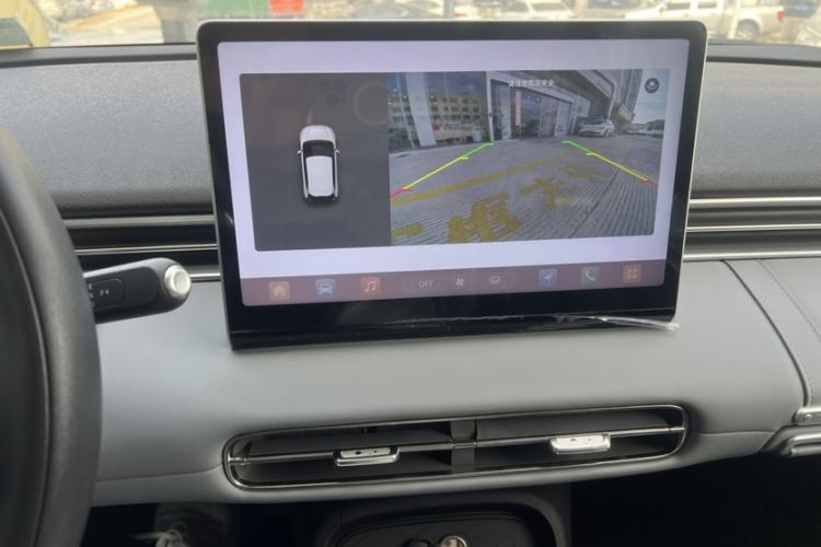 Used Dongfeng NAMMI 01 2024 New Edition 330 Air Interior 3