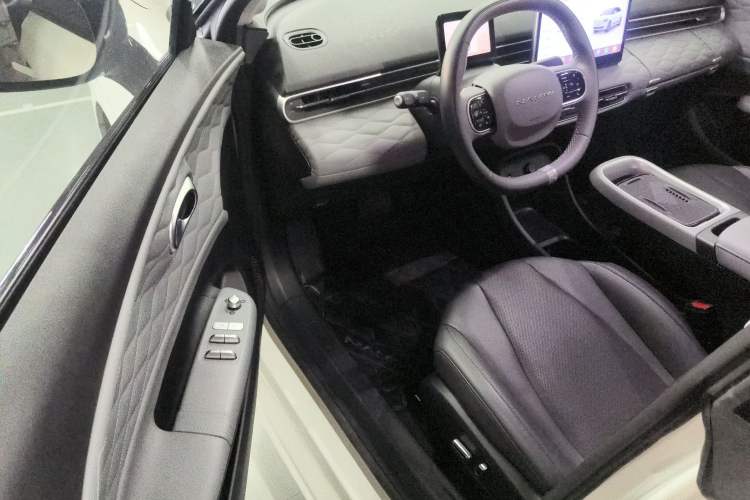 Used Dongfeng NAMMI 01 2024 Co-Creation Edition – Co-Creation WE Version Interior 3