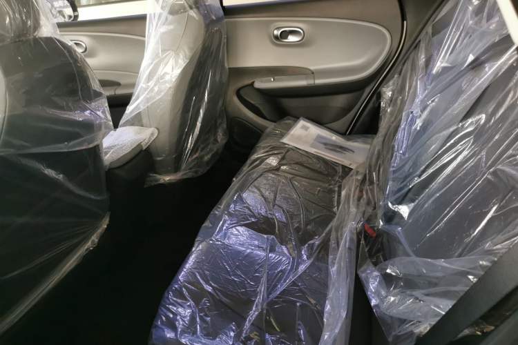 Used Dongfeng NAMMI 01 2024 New Edition 330 Air Interior 4