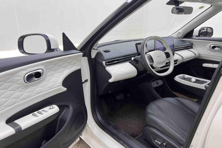 Used Dongfeng NAMMI 01 2024 430 Plus Smart+ Interior 6