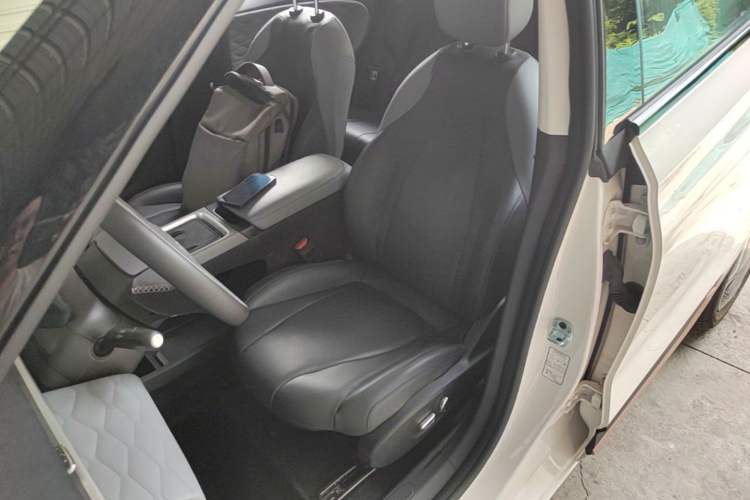 Used Dongfeng NAMMI 01 2024 New Edition 330 Plus Smart+ Left Front Seat