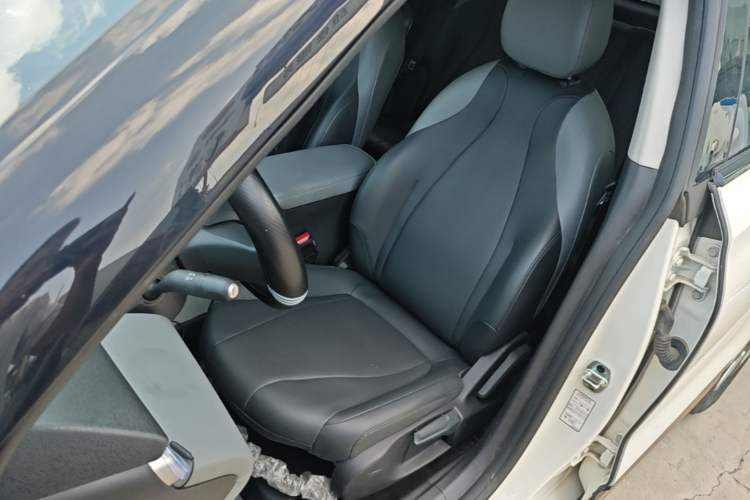 Used Dongfeng NAMMI 01 2024 New Edition 330 Air Left Front Seat