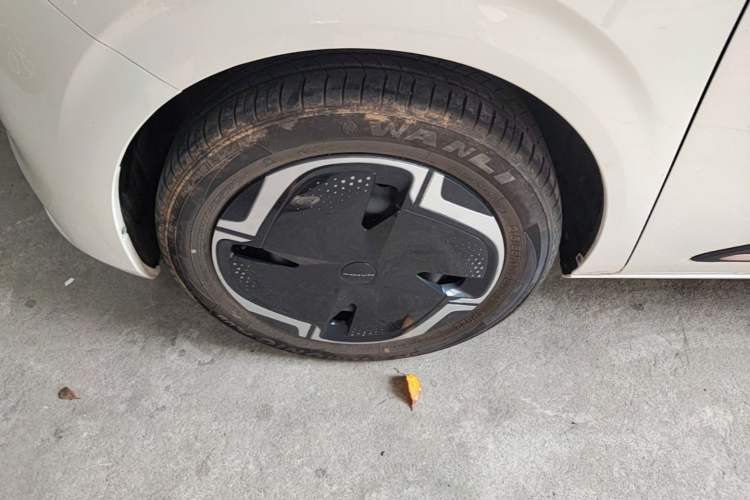 Used Dongfeng NAMMI 01 2024 New Edition 330 Plus Smart+ Left Front Wheel Hub