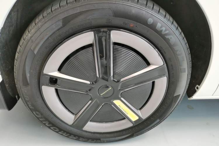 Used Dongfeng NAMMI 01 2024 Co-Creation Edition Co-Creation ME Version Left Front Wheel Hub