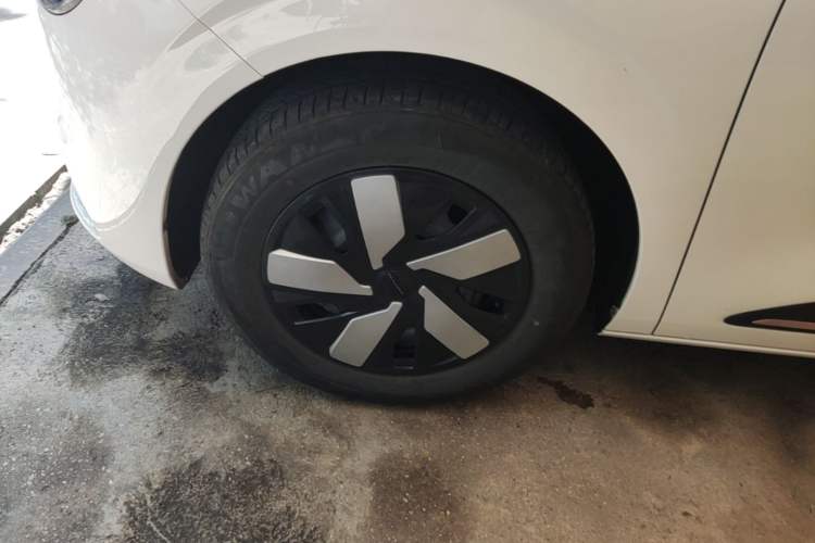 Used Dongfeng NAMMI 01 2024 New Edition 330 Air Left Front Wheel Hub
