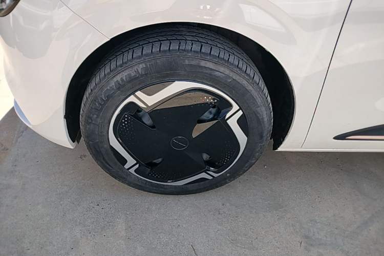 Used Dongfeng NAMMI 01 2024 New Edition 330 Plus Smart+ Left Front Wheel Hub