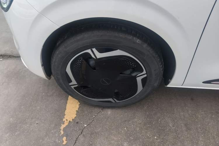 Used Dongfeng NAMMI 01 2024 330 Plus Smart+ Left Front Wheel Hub