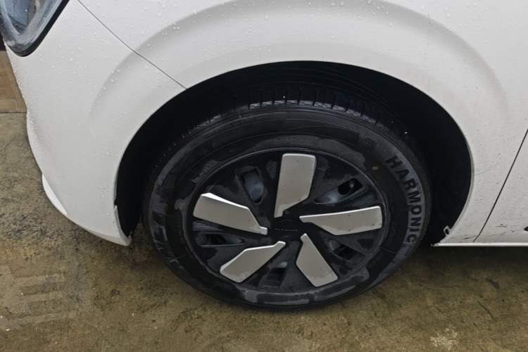 Used Dongfeng NAMMI 01 2024 New Edition 330 Air Left Front Wheel Hub