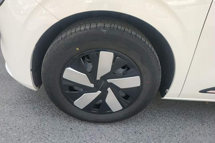 Used Dongfeng NAMMI 01 2024 New Edition 330 Air Left Front Wheel Hub
