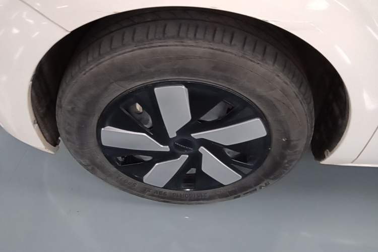 Used Dongfeng NAMMI 01 2024 430 Air Left Front Wheel Hub