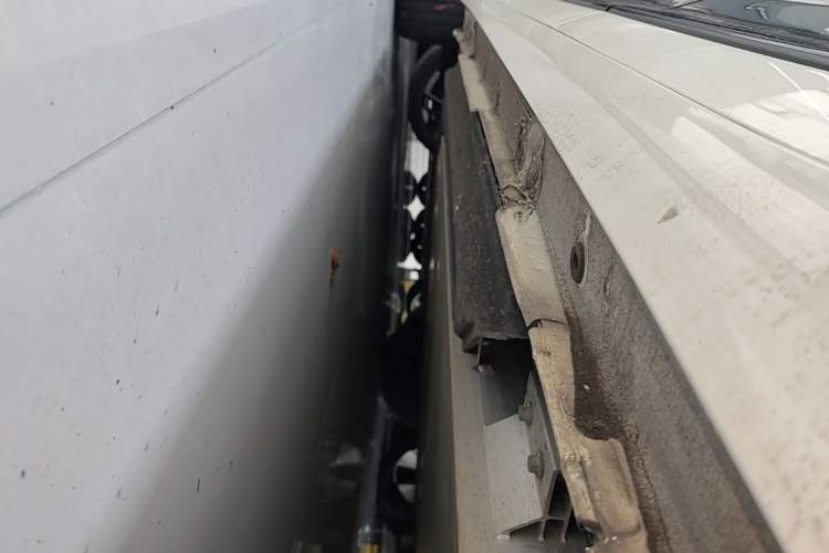 Used Dongfeng NAMMI 01 2024 Co-Creation Edition – Co-Creation WE Version Left Side Sill