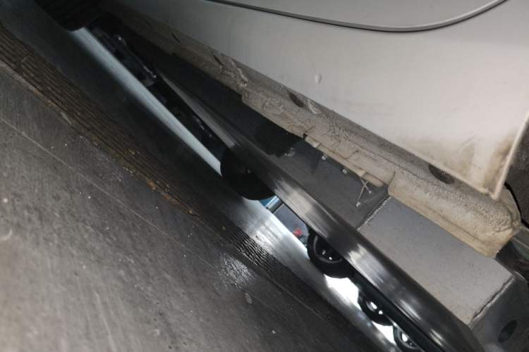 Used Dongfeng NAMMI 01 2024 New Edition 430 Plus Smart+ Left Side Sill