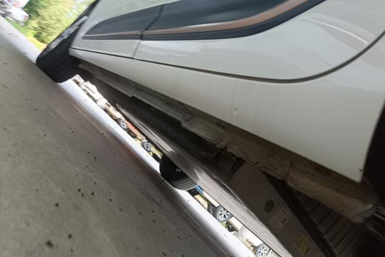 Used Dongfeng NAMMI 01 2024 330 Air Left Side Sill