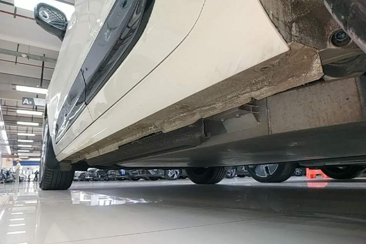 Used Dongfeng NAMMI 01 2024 Co-Creation Edition – Co-Creation WE Version Left Side Sill
