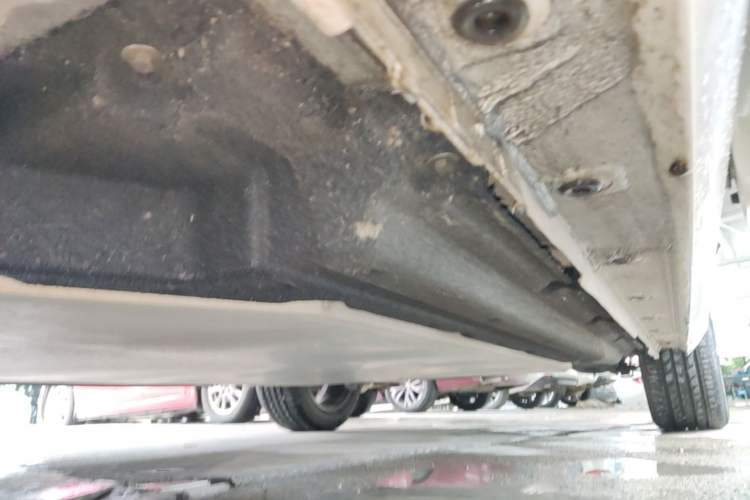 Used Dongfeng NAMMI 01 2024 New Edition 430 Plus Smart+ Left Side Sill