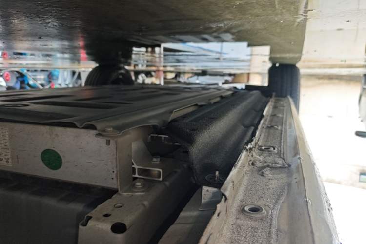 Used Dongfeng NAMMI 01 2024 New Edition 330 Air Left Side Sill